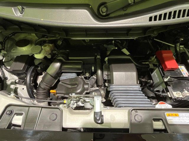 親切・丁寧な専門メカニックスタッフが応対!・車検・点検整備・事故等の修理などアフターサービスも安心。お車のカスタマイズもネクステージのサービススタッフまでご相談ください!