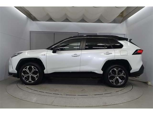 RAV42.5 プラグインハイブリッド Z E-Four 4WD