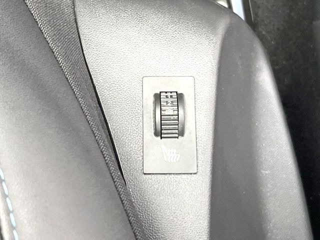 ���t�����g�V�[�g�q�[�e�B���O:�^�]�ȁE����ȋ��ɎO�i�K�Œ��߂��\�ȃV�[�g�q�[�^�[�𑕔����Ă���܂��B�G�߂��킸���K�ɂ��g�p���������܂��B