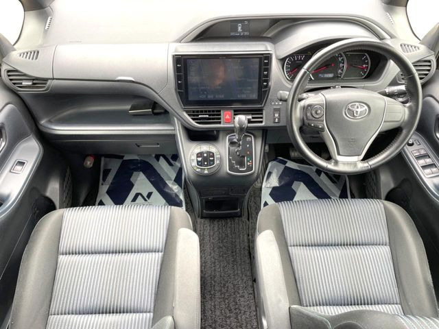 ヴォクシー2.0 ZS 煌
