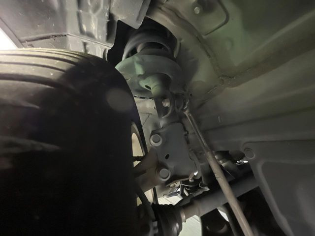 下回りがきれいなうちに、防錆加工の施工がオススメ。降雪地域はもちろん、沿岸部にお住いの方や、趣味でマリン・ウィンタースポーツをされる方にご好評いただいております。