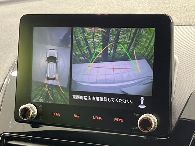 【マルチアラウンドモニター】専用のカメラにより、上から見下ろしたような視点で360度クルマの周囲を確認することができます☆死角部分も確認しやすく、狭い場所での切り返しや駐車もスムーズに行えます。