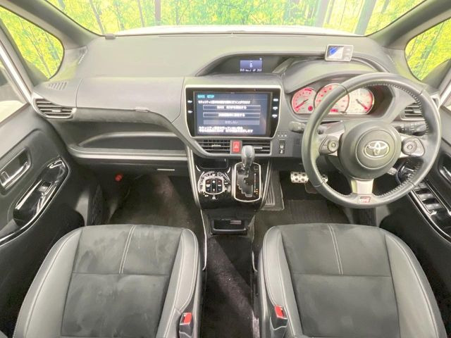 ヴォクシー2.0 ZS GR スポーツ
