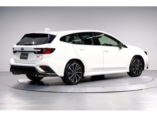 レヴォーグ1.8 STI スポーツ EX 4WD