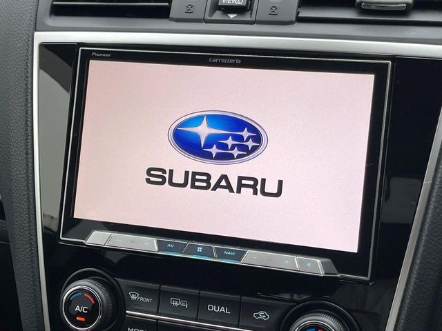 【純正ナビ】人気の純正ナビを装備。オーディオ機能も充実しており、Bluetooth接続すればお持ちのスマホやMP3プレイヤーの音楽を再生可能!毎日の運転がさらに楽しくなります!!
