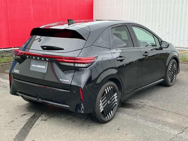 ノートオーラ1.2 G レザーエディション