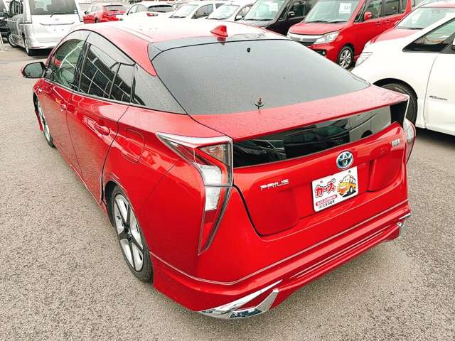 当店では軽自動車から普通車まで幅広くオールメーカーの車種・色・グレードを豊富に揃えております。