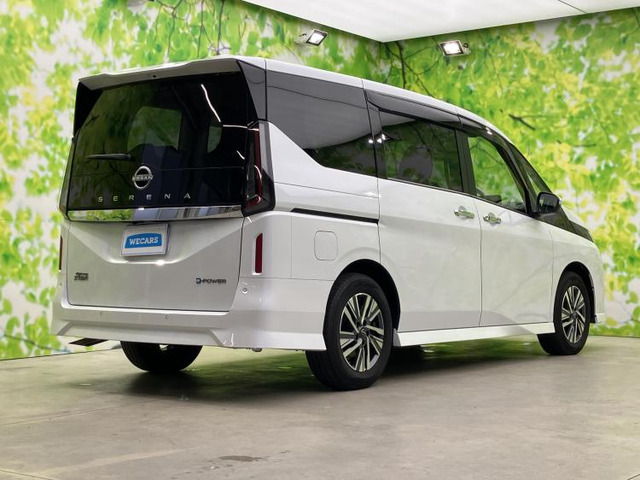 セレナ1.4 e-POWER ハイウェイスターV