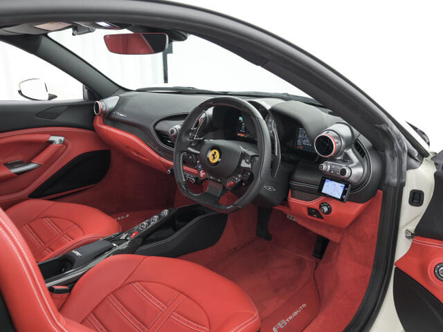 F8トリブート