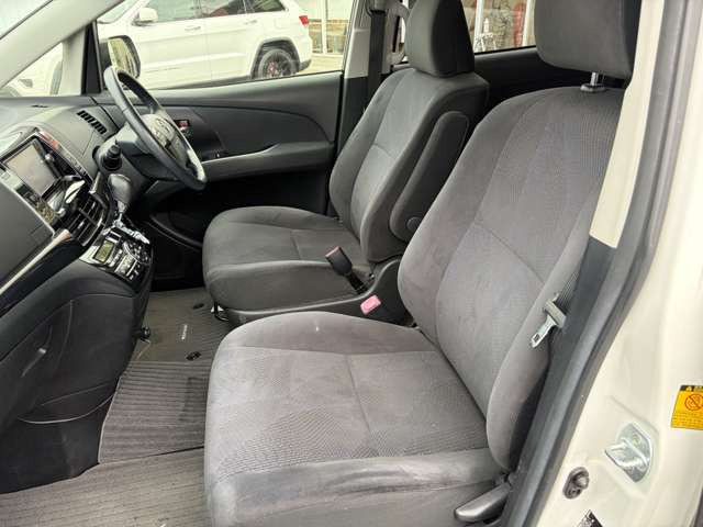 ★内外装クリーニング済みできれいな車をご覧いただけます★全車走行テスト実施済み入庫時走行テスト後に展示しておりますのでご安心ください★もちろん試乗も可能です事前にご予約下さい
