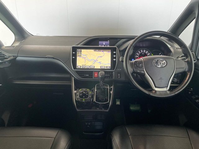 ヴォクシー2.0 ZS 煌