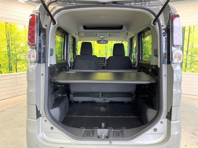 普段のお買い物や通勤、送迎等に十分な荷室スペースを確保しております。セカンドシートを倒すと、大きな荷物の積載も可能です♪