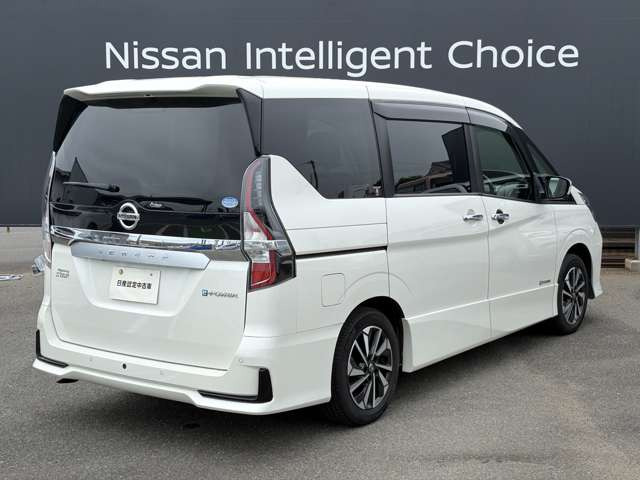 セレナ1.2 e-POWER ハイウェイスターV