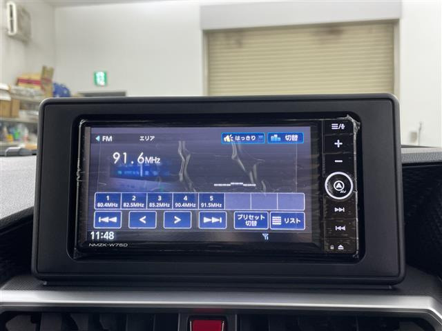 ロッキー1.0 プレミアム G 4WD
