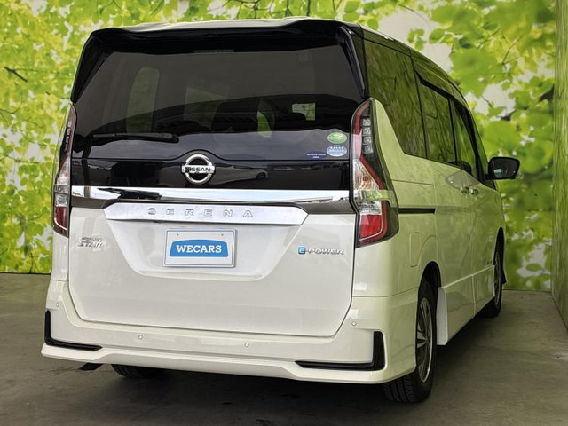 セレナ1.2 e-POWER ハイウェイスターV