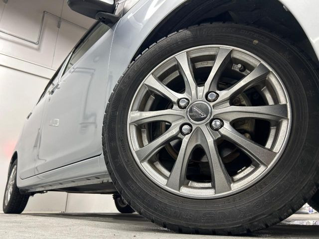 �y14�C���`�A���~�z�C�[���z�O�ςɃ}�b�`�����A���~�z�C�[���𑕒����Ă���܂��B�e��A���~�z�C�[����A�X�^�b�h���X�^�C�����戵�����Ă���܂��B���񂲑��k����������