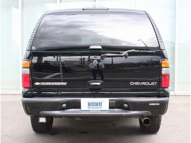 サバーバン1500 LTZ 6.0 V8 4WD