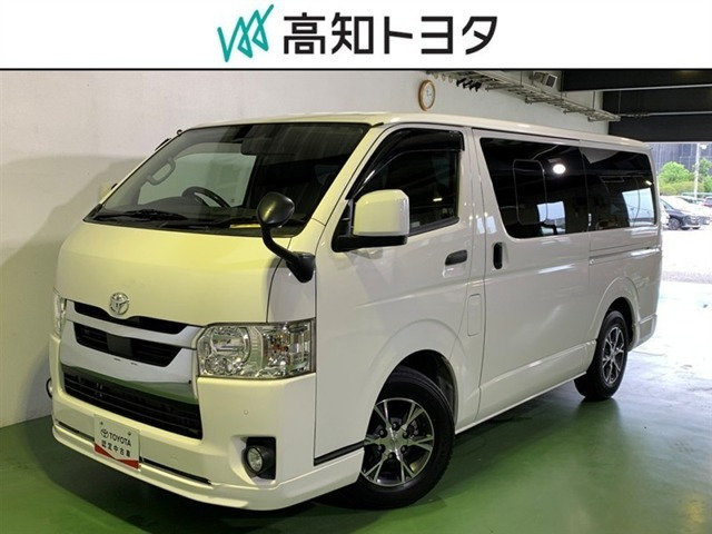 ハイエースバン