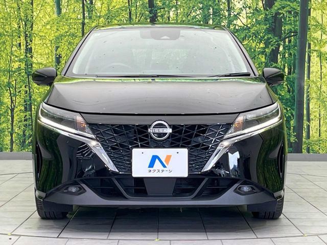 弊社では、全車『修復歴なし』のお車のみ取り扱っております。専任バイヤーによる厳選した仕入れの後、入庫後の車両チェックを行い、ネクステージが認定した高品質な中古車をご提供しております。