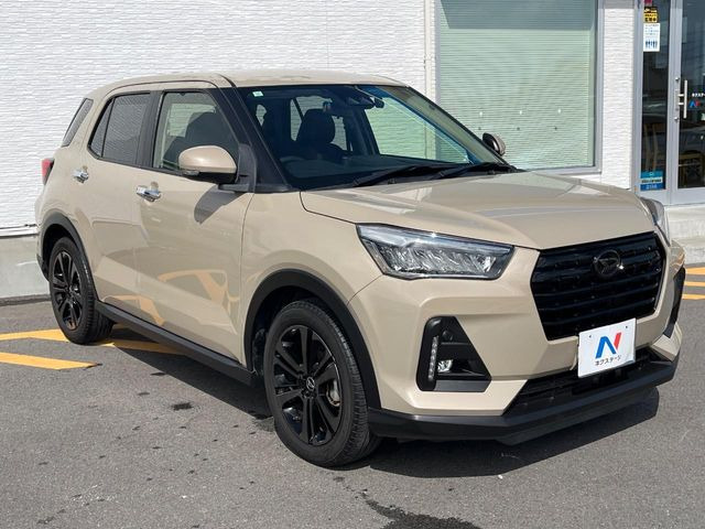 �������x�̃K���X�疌�ŝ����͂������A�㎿�ȃc���E����������B���O����_���J�����؂Ȉ��Ԃ�ی삵�A�F�����E�򉻂�h�~�B�u�e�X�v���b�V���R�[�g�v�A�u�e�v���~�b�T�R�[�g�v���炨�I�т��������܂��B