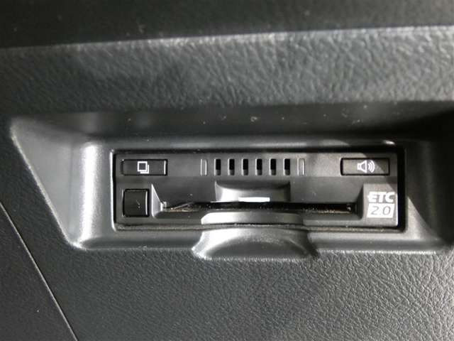 ヴィッツ1.3 F セーフティ エディションIII