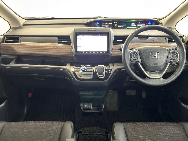 フリード1.5 ハイブリッド クロスター ホンダセンシング 4WD