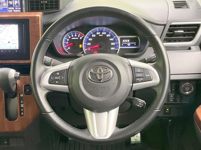 �y�X�e�A�����O�X�C�b�`�z�^�]���A�O������ڐ������炷���ƂȂ��A�I�[�f�B�I���̑��삪�\�ȕ֗��@�\!���S&���K�ȃh���C�u�����o���Ă���܂���