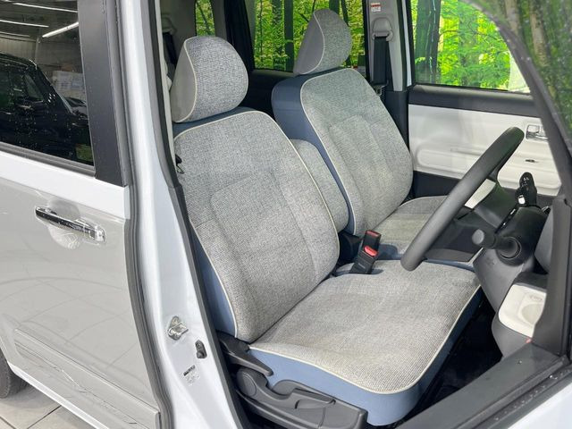 運転席シート廻りは使用感も少なく、良好な状態となっています。丁寧に使われていたことがよくわかりますね。