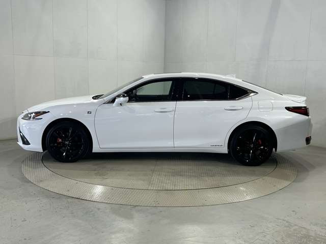 ES300h Fスポーツ