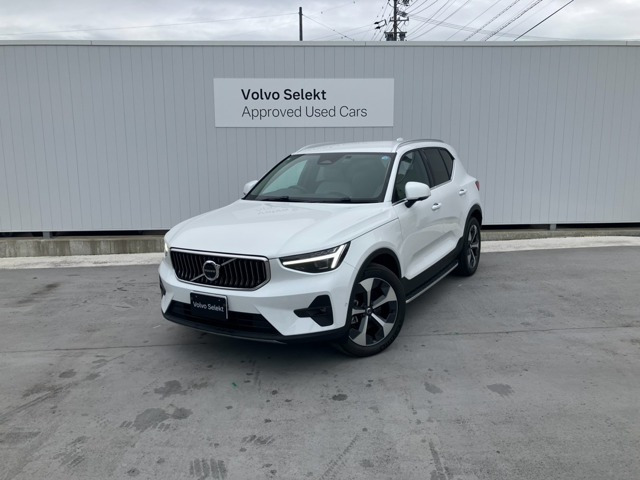 XC40ウルトラ B4 AWD 4WD