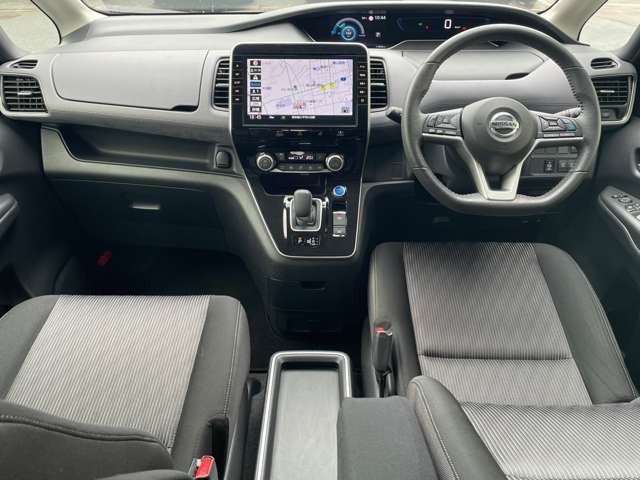 セレナ1.2 e-POWER ハイウェイスターV