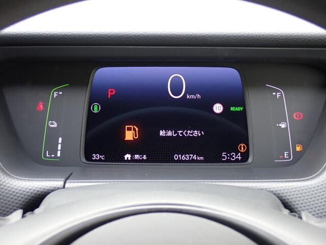 メーターパネルも知りたい情報が一目瞭然ですね。