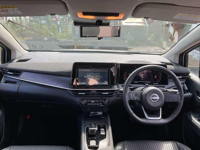 ノートオーラ1.2 G FOUR レザーエディション 4WD