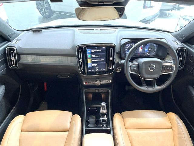 XC40リチャージ プラグイン ハイブリッド T5 インスクリプション