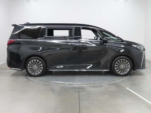 LM500h エグゼクティブ 4WD