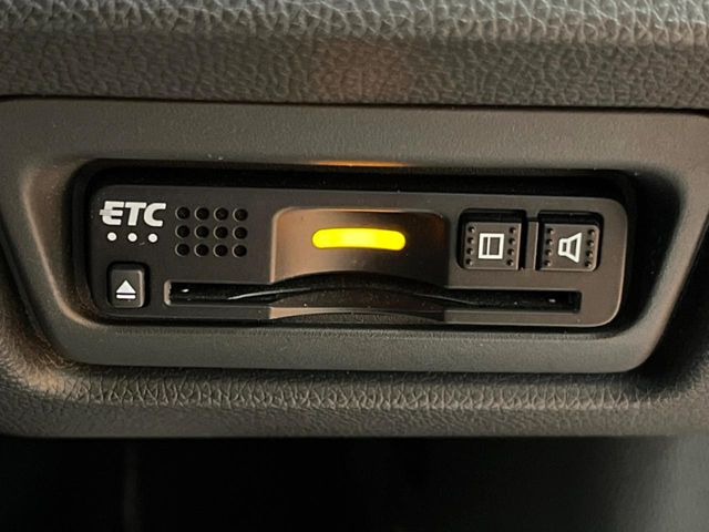 【ETC】高速道路の料金所をストレスなく通過!話題のスポットやサービスエリアに多い「スマートIC」利用時は必須のアイテムです。当店でセットアップを実施、ご納車当日からすぐにご利用いただけます!