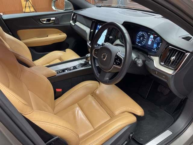V60T5 インスクリプション