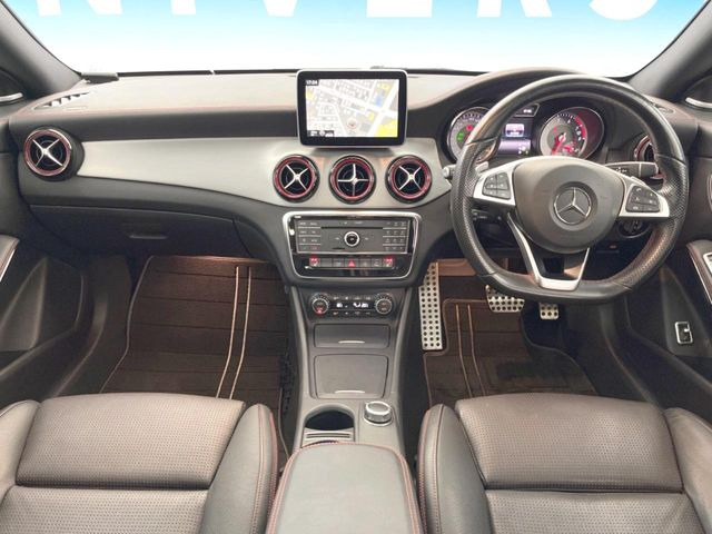 CLAシューティングブレークCLA250 シュポルト 4マチック 4WD