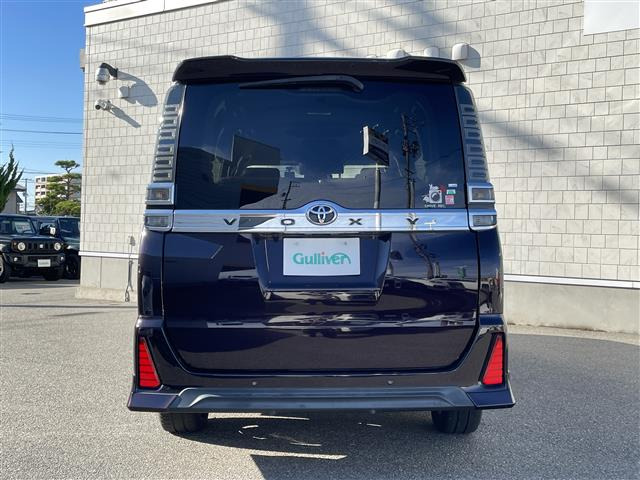 ヴォクシー2.0 ZS 4WD