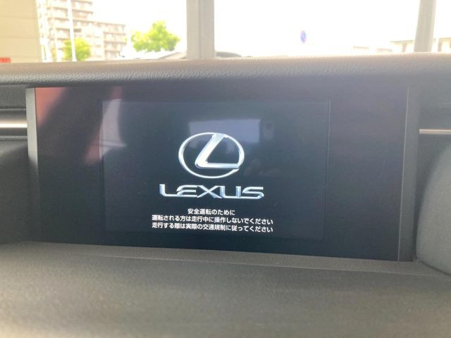 IS300h バージョンL