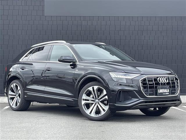 Q855 TFSI クワトロ デビューパッケージ Sライン 4WD