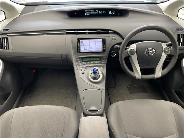 プリウス1.8 S