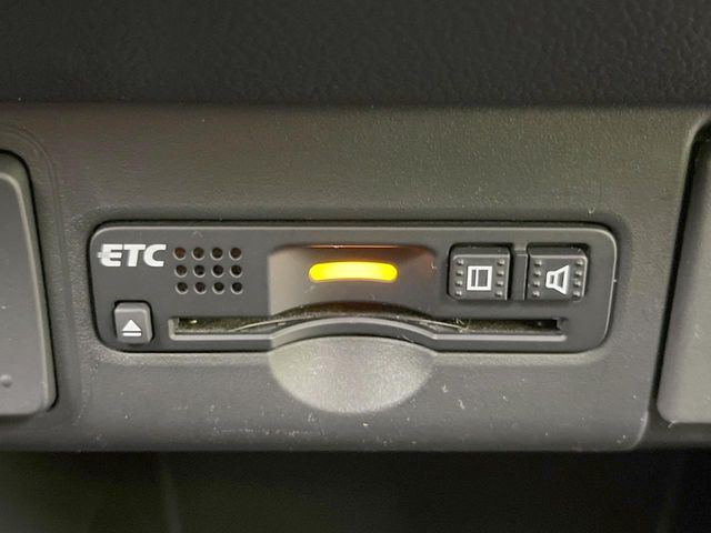 【ETC】高速道路の料金所をストレスなく通過!話題のスポットやサービスエリアに多い「スマートIC」利用時は必須のアイテムです。当店でセットアップを実施、ご納車当日からすぐにご利用いただけます!