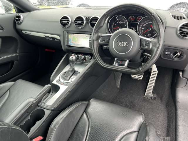 TT RSプラスクーペ2.5 4WD