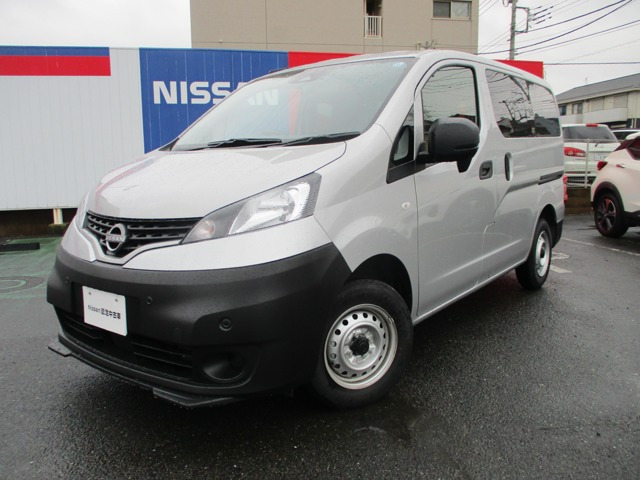 NV200バネットバン1.6 DX