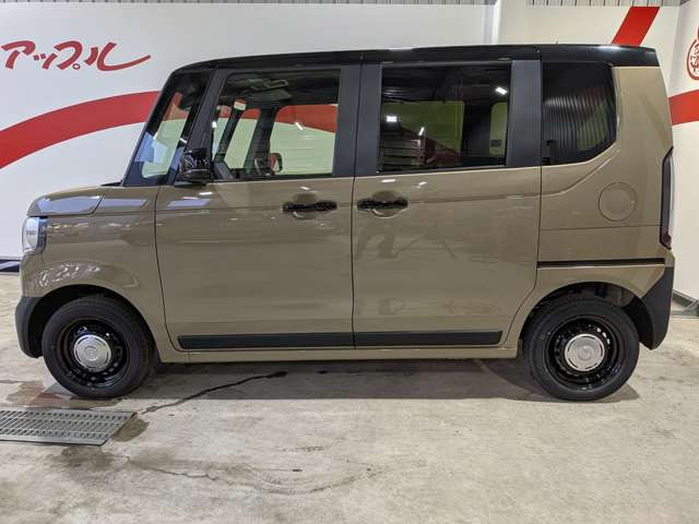 N-BOXジョイ 2トーン 4WD