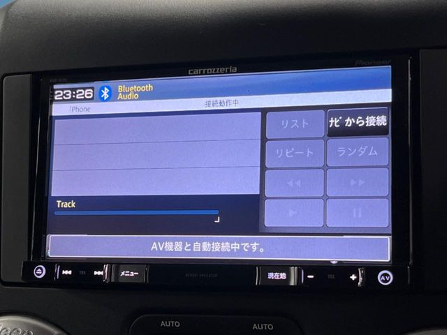 ●Bluetooth:お手持ちのスマートフォンなどと接続し、ハンズフリー通話や臨場感溢れるミュージック再生をお楽しみいただけます。無線接続ですので煩わしさもありません♪
