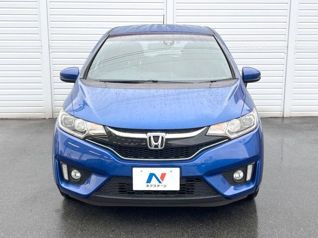 ホンダ フィット 1.5 ハイブリッド Sパッケージ 54.1万円 平成27年