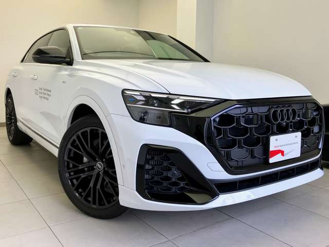Q855 TFSI クワトロ Sライン 4WD