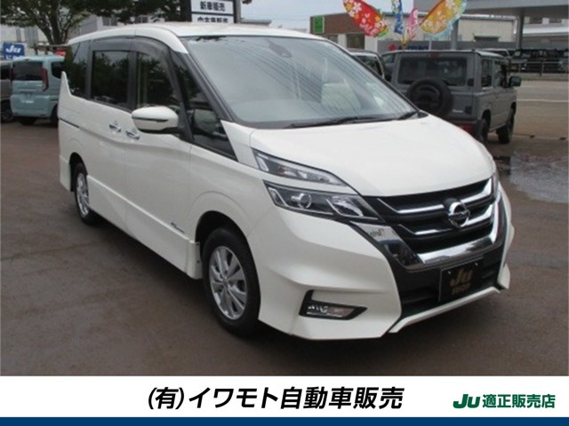 セレナ2.0 ハイウェイスター Vセレクション 4WD